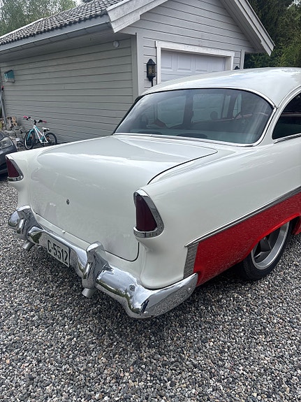 Chevrolet 21 of 30