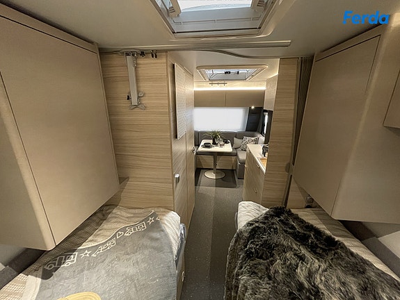 Adria Altea 502 UL 60Y Edition // Populær kjørevogn med enkle senger 7 of 16