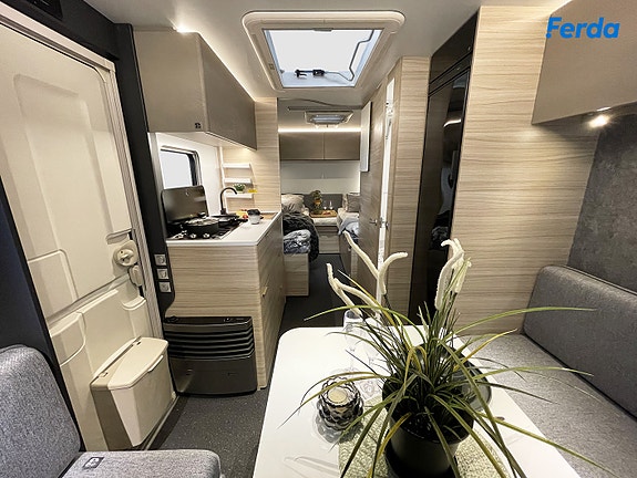 Adria Altea 502 UL 60Y Edition // Populær kjørevogn med enkle senger 3 of 16