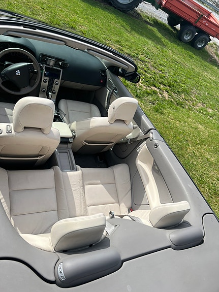 Volvo C70 6 of 12