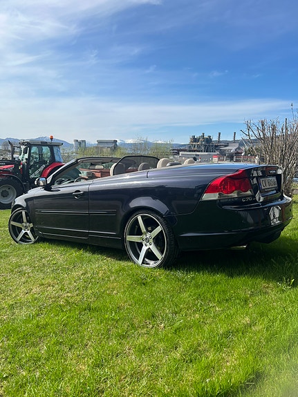 Volvo C70 5 of 5