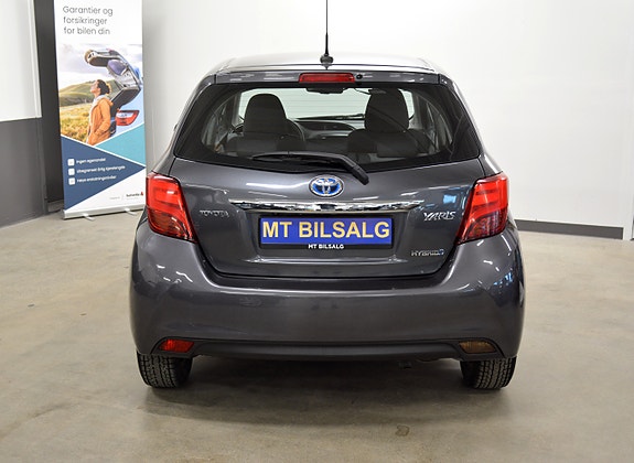 Toyota Yaris 6 of 19