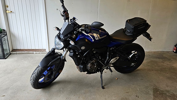 Yamaha MT-07 2 of 5