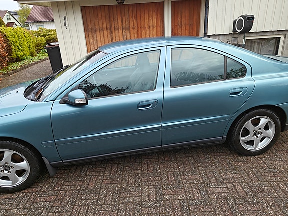 Volvo S60 5 of 5