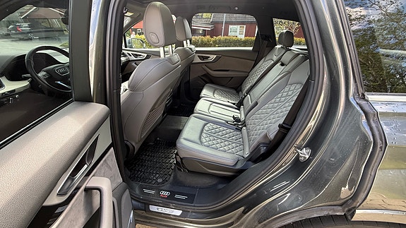 Audi Q7 5 of 12