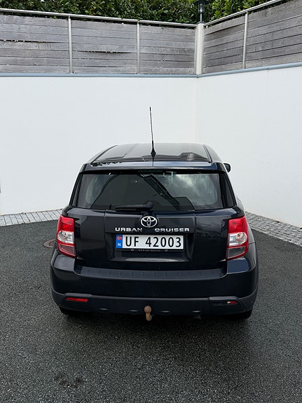 Toyota Urban Cruiser 9 of 15