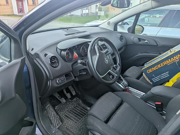 Opel Meriva 4 of 5