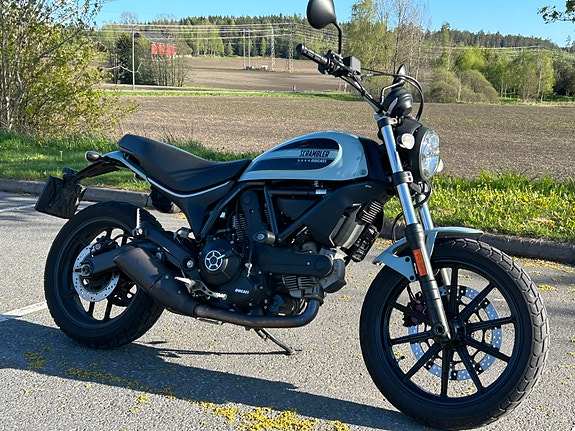 Ducati Scrambler Sixty2 3 of 6