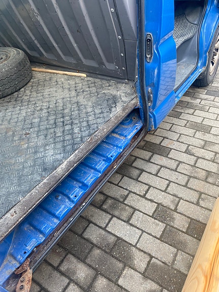 Toyota HiAce 18 of 30
