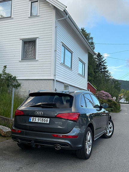 Audi Q5 3 of 22