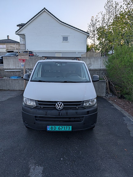 Volkswagen Transporter 2 of 5