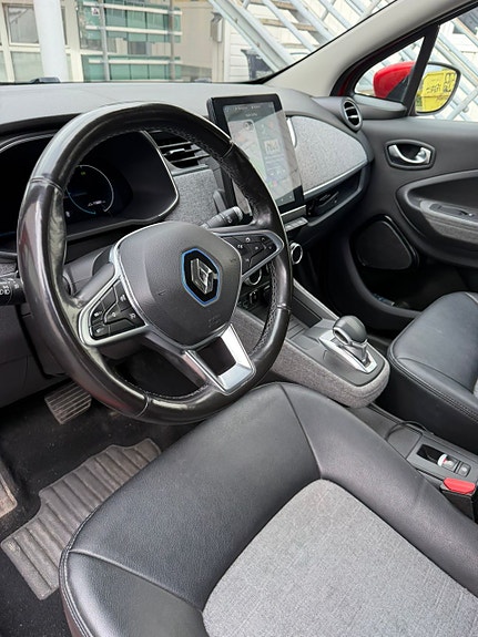Renault Zoe 10 of 18