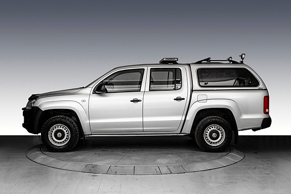 Volkswagen Amarok 2 of 5