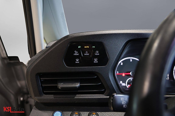 Volkswagen Caddy Maxi 30 of 30