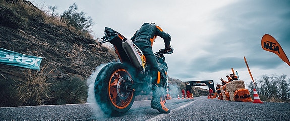 KTM 890 SMT  2+2 ÅR GARANTI | MEGAKUPP 3 of 5