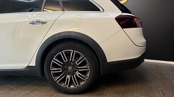 Opel Insignia Country Tourer 9 of 30