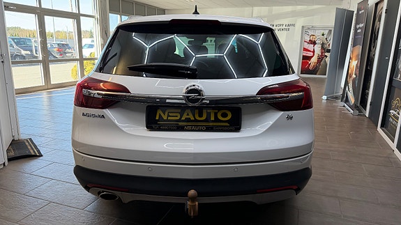 Opel Insignia Country Tourer 14 of 30
