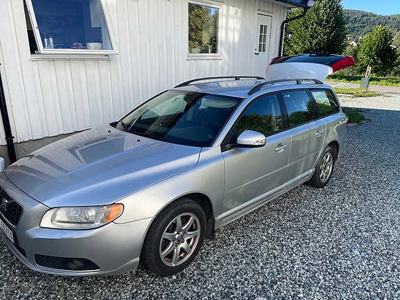 Volvo V70 13 of 29