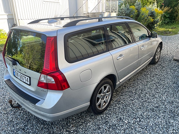 Volvo V70 18 of 29