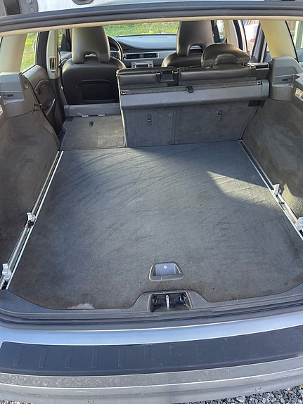 Volvo V70 17 of 29