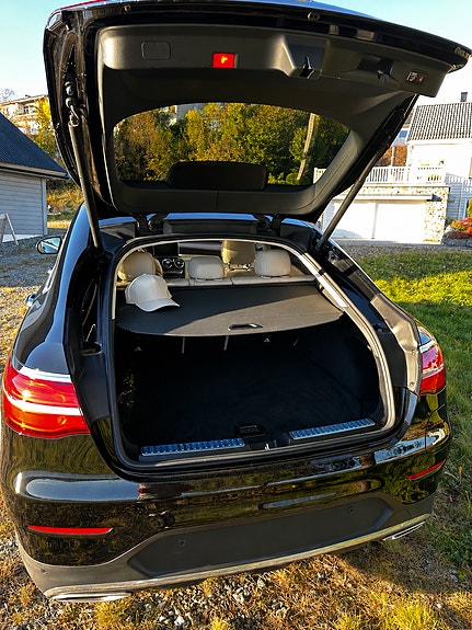 Mercedes-Benz GLC350 e 6 of 12