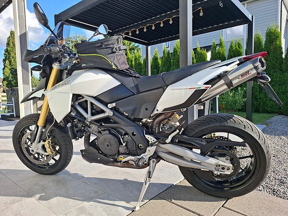 Aprilia Dorsoduro 1200 22 of 23