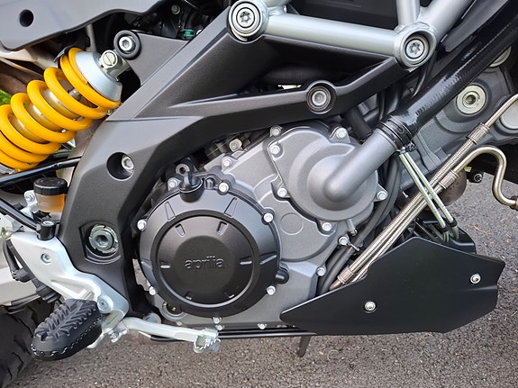 Aprilia Dorsoduro 1200 7 of 23