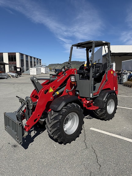Weidemann 1390 2 of 5