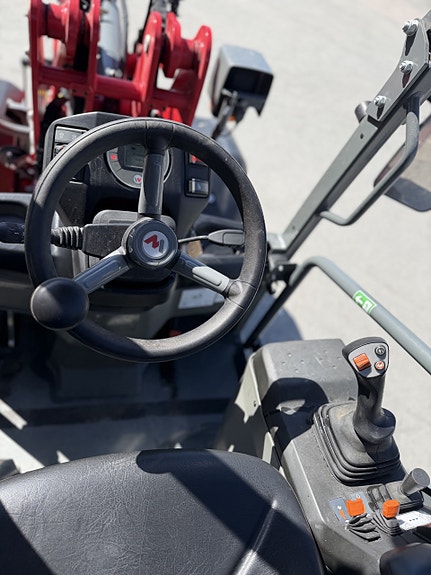 Weidemann 1390 5 of 5