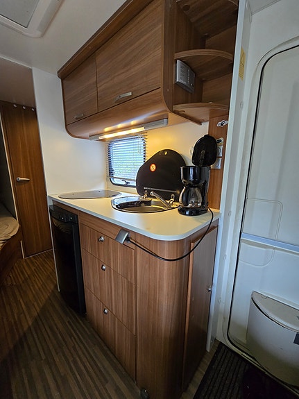 Adria Altea 462 9 of 22