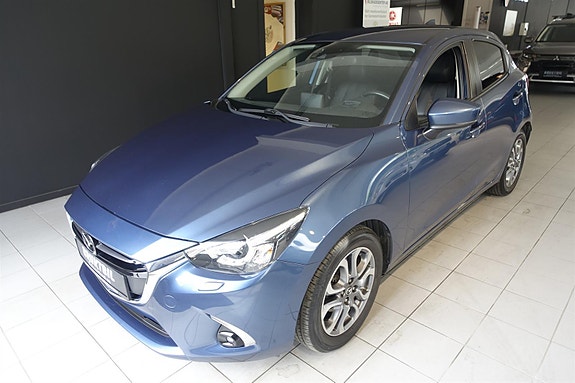 Mazda 2 2 of 5
