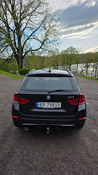 BMW X1 4 of 5