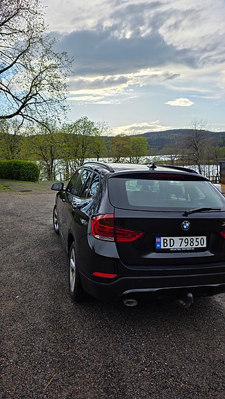 BMW X1 3 of 5