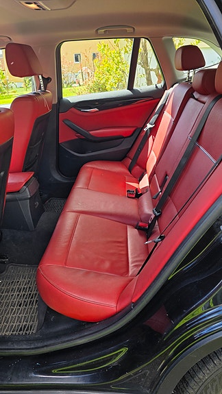 BMW X1 5 of 5