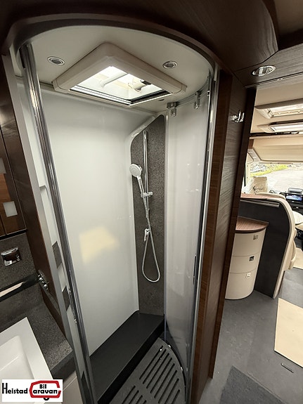 Carthago c-line I 5.9 XL LE MB | LITHIUM 20 of 29