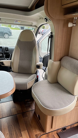 Hymer HYMER T 674 Premium 50 Edition! 24 of 30