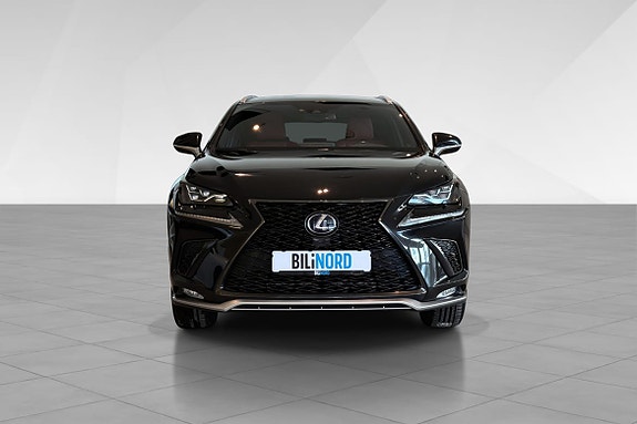 Lexus NX300h 2 of 5