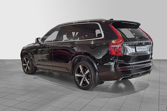 Volvo XC90 8 of 30