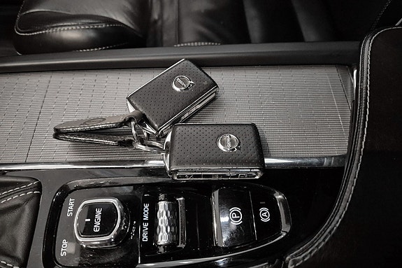 Volvo XC90 28 of 30