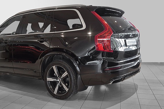 Volvo XC90 9 of 30
