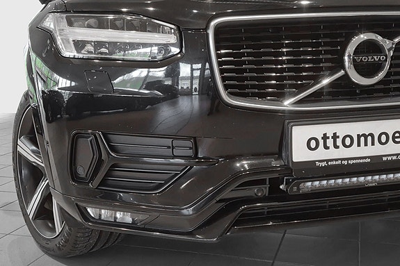 Volvo XC90 3 of 30