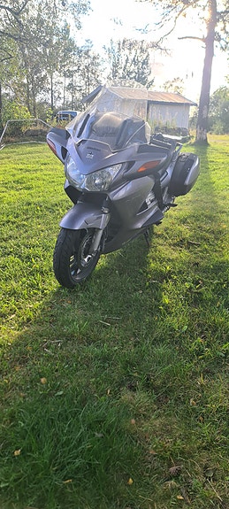 Honda ST 1300 Pan European 2 of 7