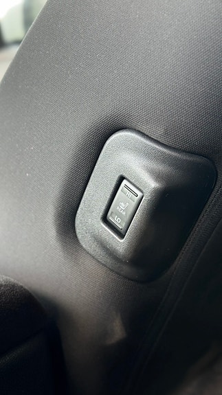 Nissan Leaf 16 of 21