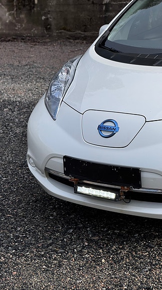 Nissan Leaf 6 of 21