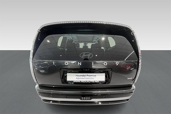Hyundai Ioniq 9 5 of 30