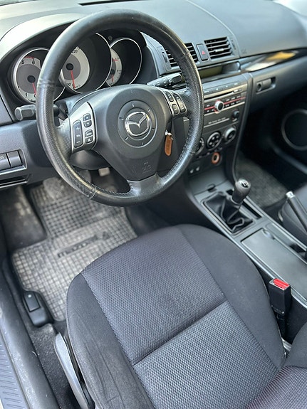 Mazda 3 17 of 30