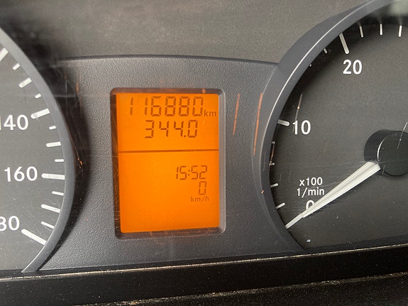 Mercedes-Benz Sprinter 9 of 18