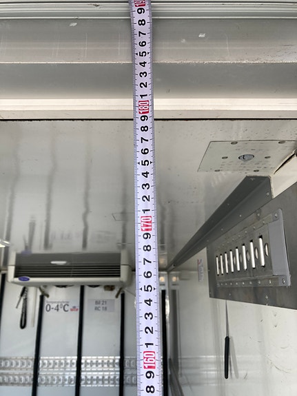 Mercedes-Benz Sprinter 15 of 18