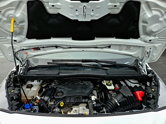 Ford Transit Connect 16 of 20
