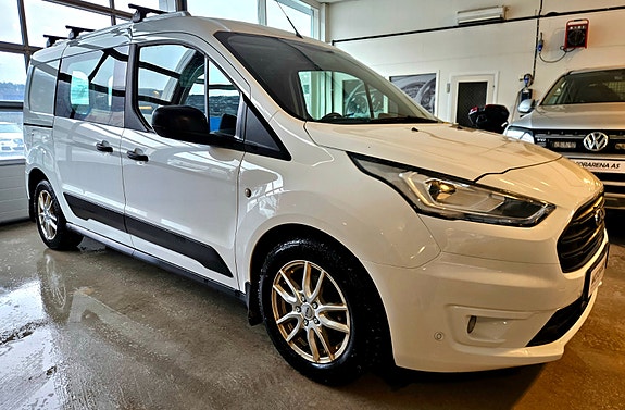 Ford Transit Connect 3 of 20